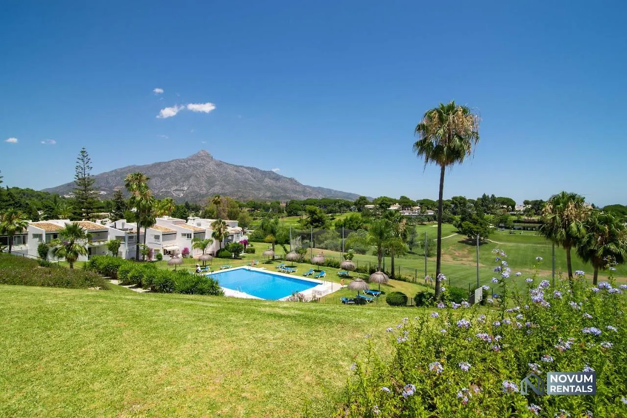 Duplex In Nueva Andalucia, Golfers Paradise Marbella Apartment